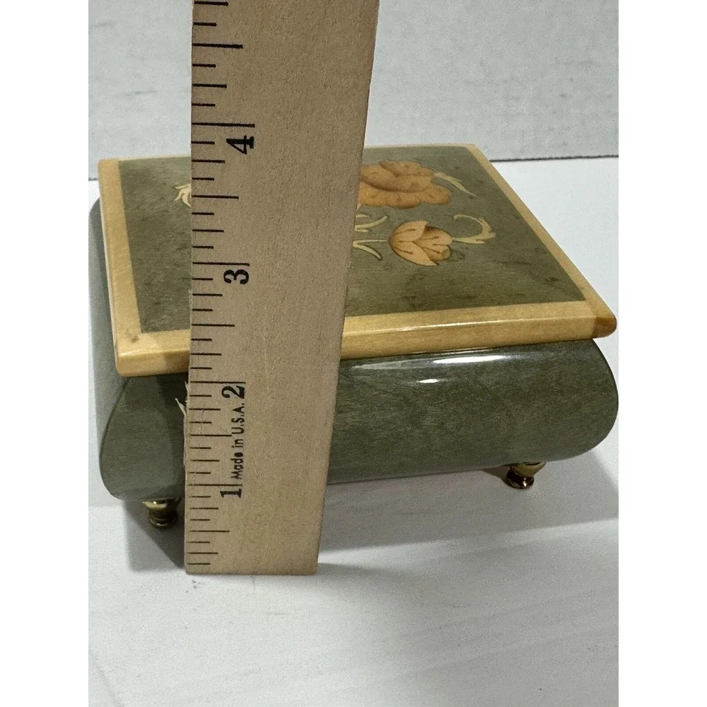 Vintage Wooden inlaid Made In Italy Footed Jewelry Music Box Romance Gorgeous